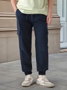 Bewakoof Men Mid Rise Oversized Cargo Jogger Pants