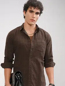 HIGHLANDER Men Textured Checked Button Down Casual Shirt