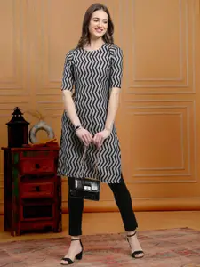 7Threads Chevron Printed Round Neck Short Sleeves Regular Straight Kurta