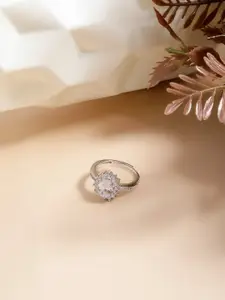 DIAVO Stones-Studded Minimalist Crown Finger Ring