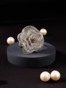 DIAVO Filigree Floral Delight Finger Ring