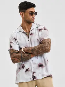 Snitch Men Relaxed Boxy Fit Cuban Collar Abstract Printed Casual Shirt