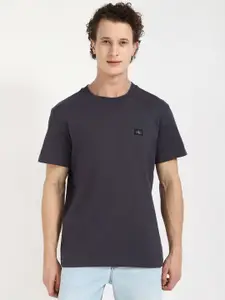 Calvin Klein Jeans Men Solid Round Neck Cotton T-shirt