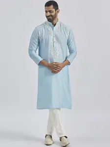 VASTRAMAY Men Paisley Yoke Design Regular Thread Work Kurta with Pyjamas