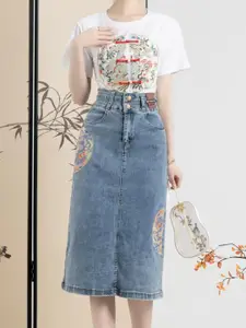 StyleCast Women Knee Length Straight Skirt