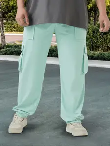 Bewakoof AIR 1.0 Men Green Oversized Plus Size Cargo Joggers