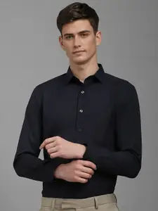 Louis Philippe Men Slim Fit Spread Collar Solid Cotton Formal Shirt