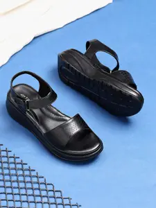 TRASE Women Open Toe Sandals with Laser Cuts