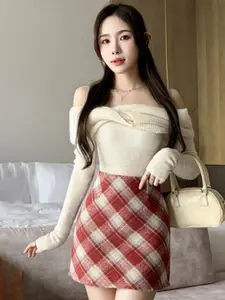 StyleCast Women Checked Above Knee Length Straight Skirt