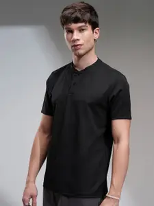 HIGHLANDER Men Self Design Henley Neck  T-shirt