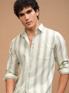 HIGHLANDER Men Slim Fit Button-Down Collar Vertical Striped Cotton Casual Shirt