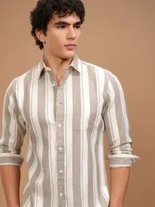 HIGHLANDER Men Slim Fit Spread Collar Vertical Striped Cotton Casual Shirt