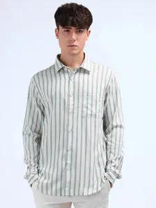Flying Machine Men Spread Collar Vertical Striped Cotton Casual Shirt