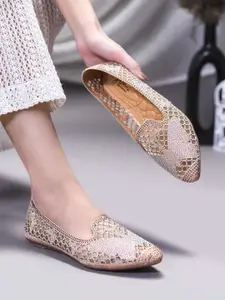 JM Looks Women Embellished Round Toe Ballerinas Flats