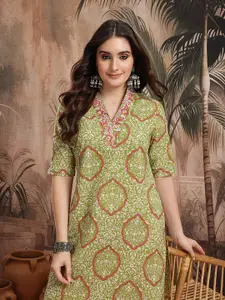 Sangria Ethnic Motifs Print Thread Work Pure Cotton Kurta