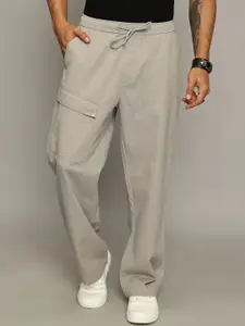 The Roadster Lifestyle Co. Men Pure Cotton Relaxed Fit Casual Cargo Trousers