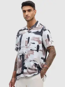 Snitch Men Relaxed Boxy Fit Cuban Collar Abstract Printed Casual Shirt