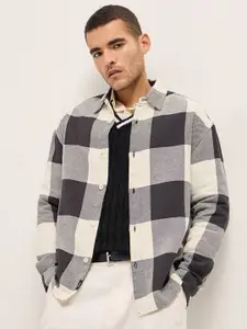 THE BEAR HOUSE Men Relaxed Fit Spread Collar Buffalo Checked Cotton Casual Shirt
