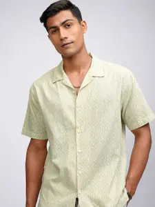 HIGHLANDER Men Relaxed Fit Cuban Collar Floral Printed Cotton Casual Shirt