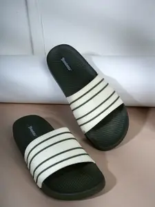 The Roadster Lifestyle Co Men Striped Sliders