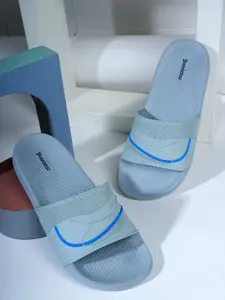 The Roadster Lifestyle Co Men Self Design Sliders