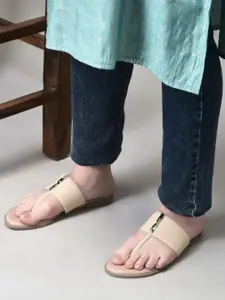 DressBerry Women Textured T-Strap Flats