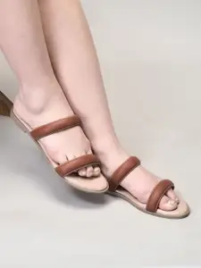 DressBerry Women Textured Open Toe Flats