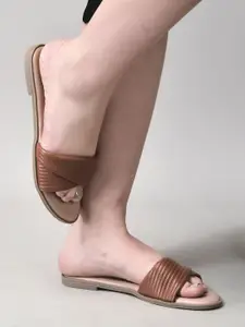 DressBerry Women Striped Mules Flats