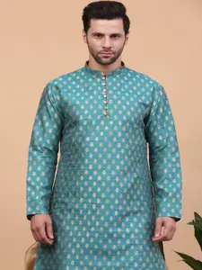 Larwa Ethnic Motifs Woven Design Mandarin Collar Jacquard Kurta