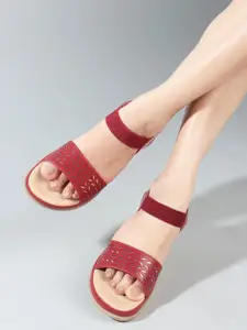 The Roadster Lifestyle Co Women Open Toe Flats