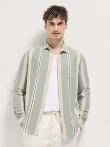 THE BEAR HOUSE Men Striped Spread Collar Slim Fit Casual Shirt