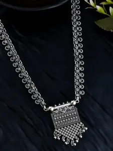 NAMAN ARTS Silver-Plated Oxidised Spring Chain Pendant Necklace
