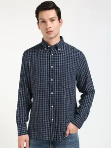 Tommy Hilfiger Men Button-Down Collar Checked Cotton Casual Shirt