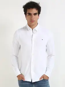 Tommy Hilfiger Men Button-Down Collar Solid Cotton Casual Shirt