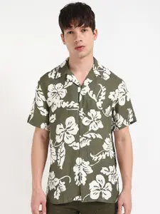 Tommy Hilfiger Men Cuban Collar Floral Printed Linen Casual Shirt