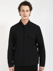 Calvin Klein Jeans Men Spread Collar Solid Casual Shirt