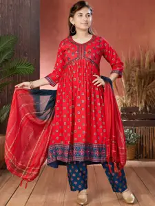 Sangria Girls Red Ethnic Motifs Printed Mirror Embroidered V-Neck Empire Kurta