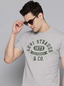 Levis Pure Cotton Typography Printed Slim Fit T-shirt
