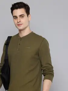 Levis Henley Neck Waffle Weave Slim Fit T-shirt
