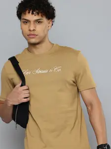 Levis Typography Printed Pure Cotton Slim Fit T-shirt
