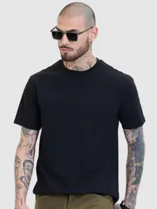 Snitch Men Round Neck Solid Cotton Casual T-shirt