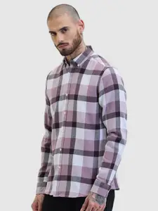 Snitch Men Smart Slim Fit Button-Down Collar Checked Pure Cotton Casual Shirt