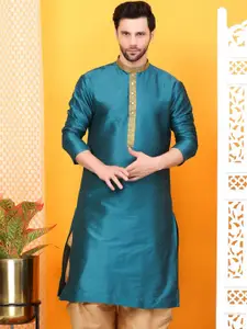 Larwa Jacquard Woven Design Mandarin Collar Straight Kurta