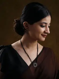 House of Aadyaa 925 sterling Silver Oxidised Karwar Pendant Mangalsutra