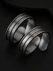 House of Aadyaa Pack of 2 92.5 Silver Oxidised Toe Rings