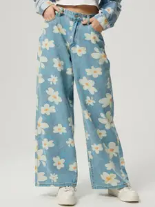 StyleCast x Revolte Women Straight Fit Mid-Rise Printed Jeans