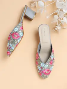 V-WALK Women Embellished Ethnic Block Sandals