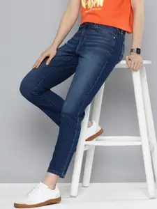 Levis Women 724 Slim Straight Fit High-Rise Light Fade Stretchable Jeans