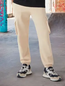 Bewakoof Heavy Duty 1.0 Men's Cream Oversized Cargo Joggers