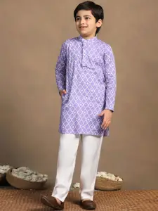FASHION DREAM Purple & White Geometric Printed Straight Kurta With Trouser